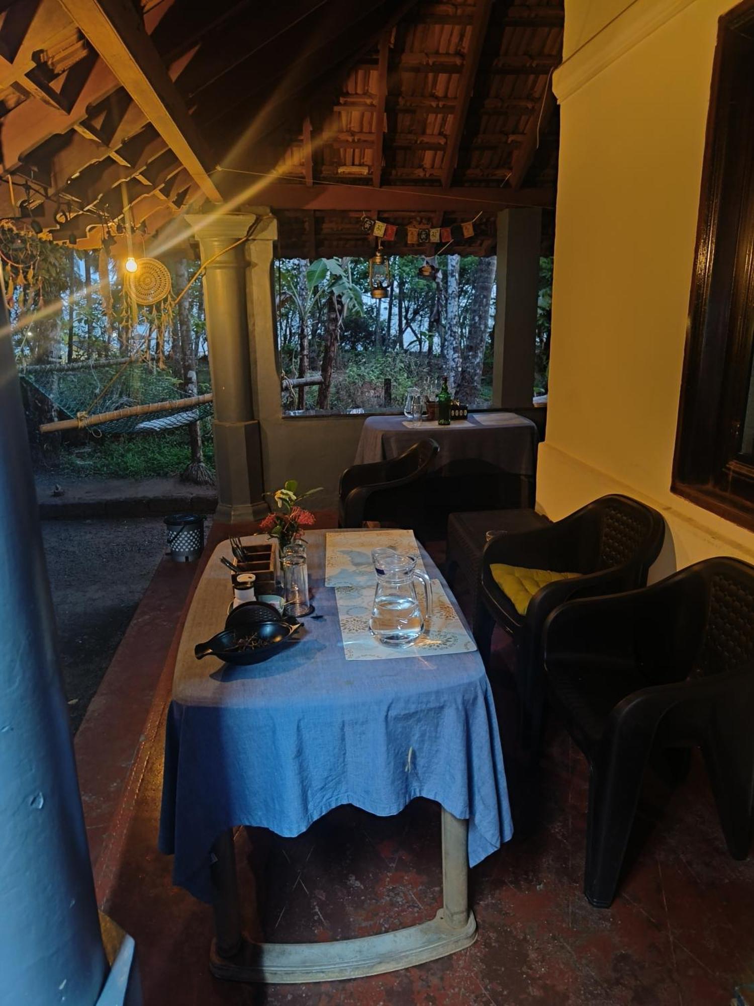 Perch Next Door Bed and Breakfast Kannur Exteriör bild